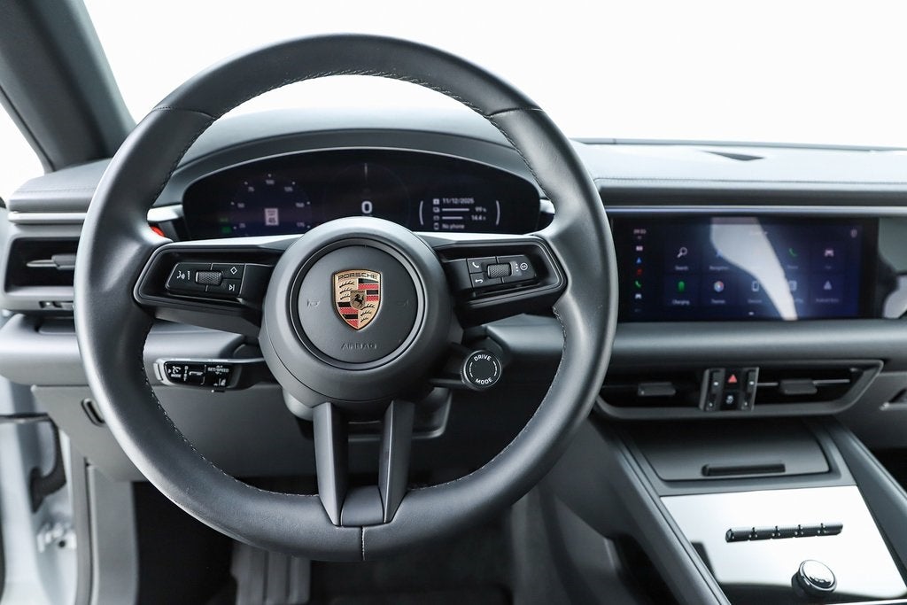 2025 Porsche Macan Electric Base