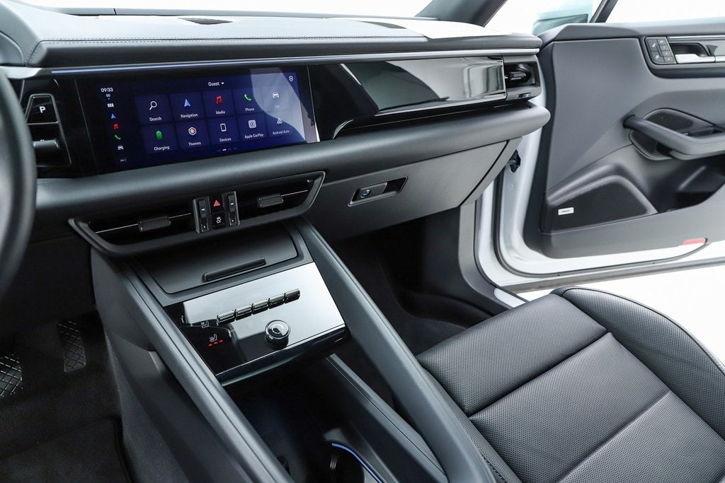 2025 Porsche Macan Electric Base