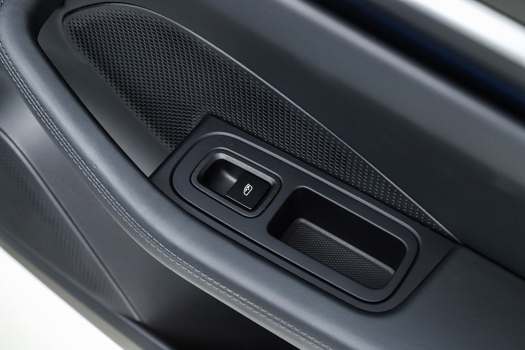 2025 Porsche Macan Electric Base