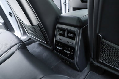 2025 Porsche Macan Electric Base