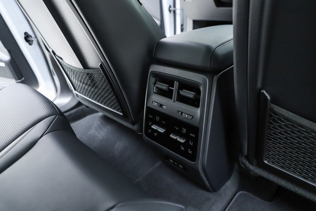 2025 Porsche Macan Electric Base