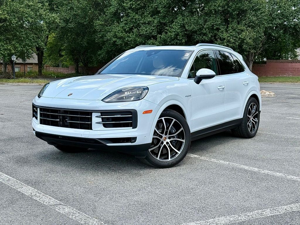 2026 Porsche Cayenne E-Hybrid Base