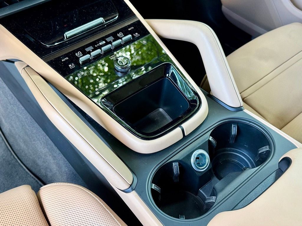 2026 Porsche Cayenne E-Hybrid Base