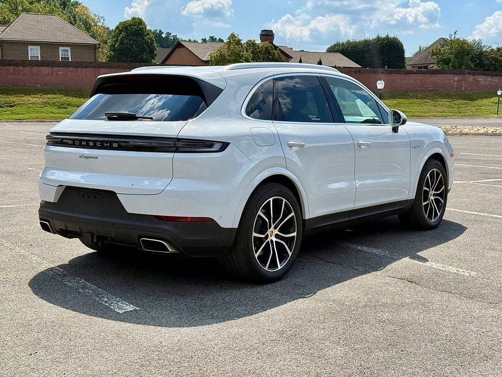 2026 Porsche Cayenne E-Hybrid Base