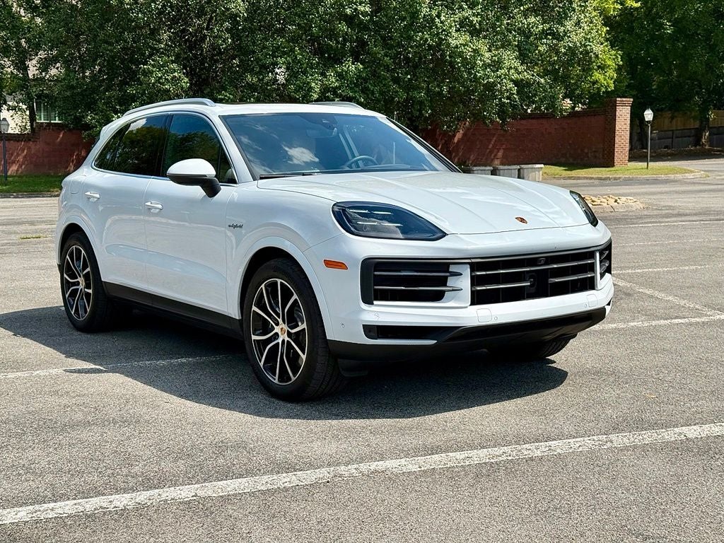 2026 Porsche Cayenne E-Hybrid Base