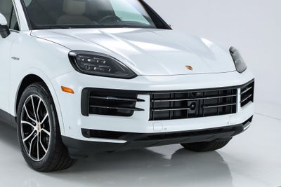 2026 Porsche Cayenne E-Hybrid Base