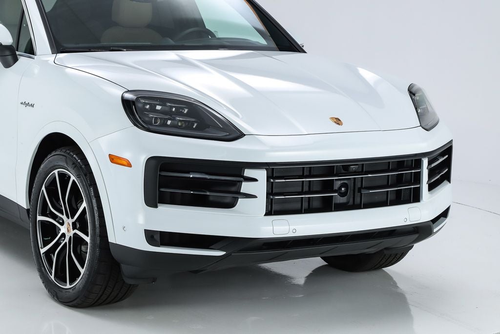 2026 Porsche Cayenne E-Hybrid Base