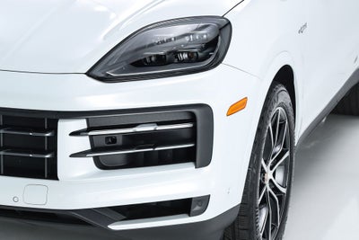 2026 Porsche Cayenne E-Hybrid Base