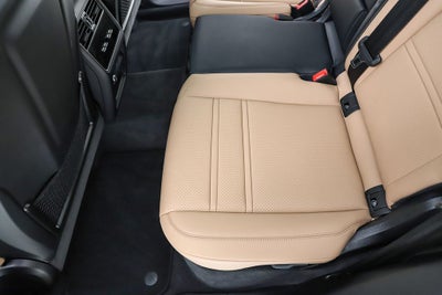 2026 Porsche Cayenne E-Hybrid Base