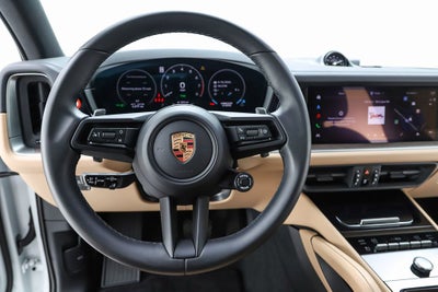 2026 Porsche Cayenne E-Hybrid Base