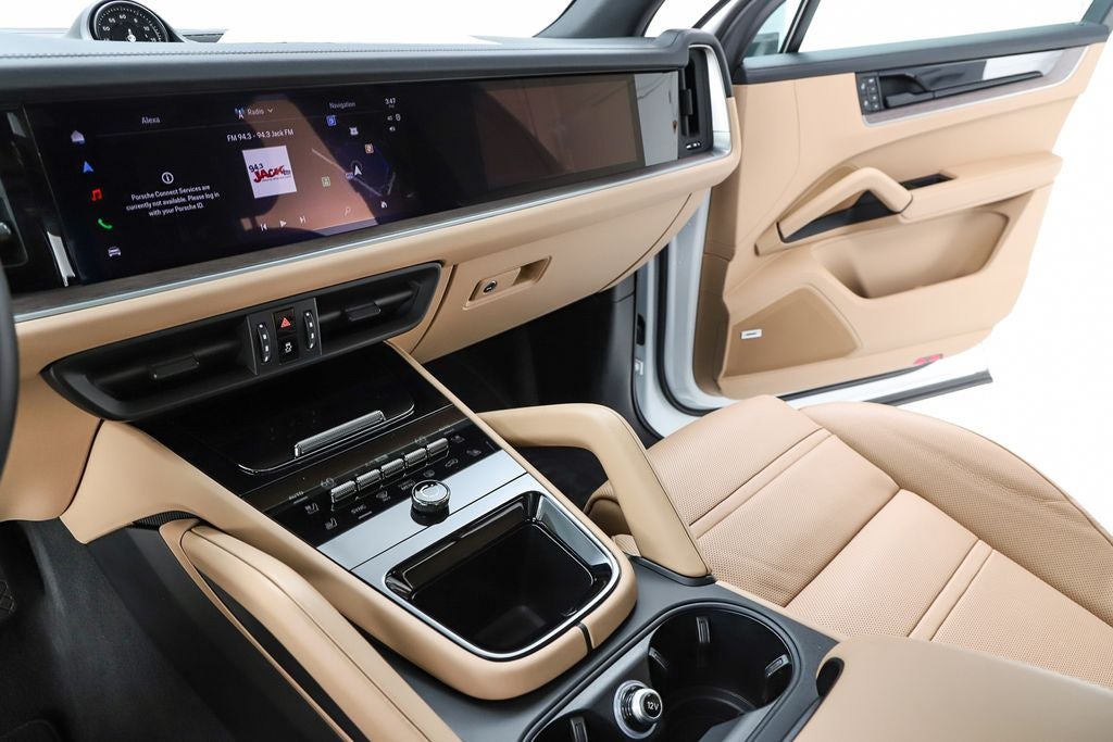 2026 Porsche Cayenne E-Hybrid Base