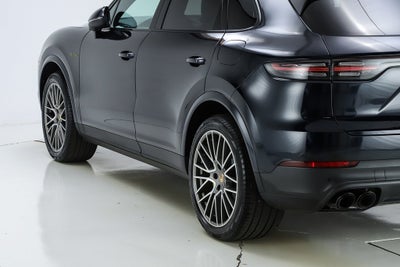 2023 Porsche Cayenne E-Hybrid Platinum Edition