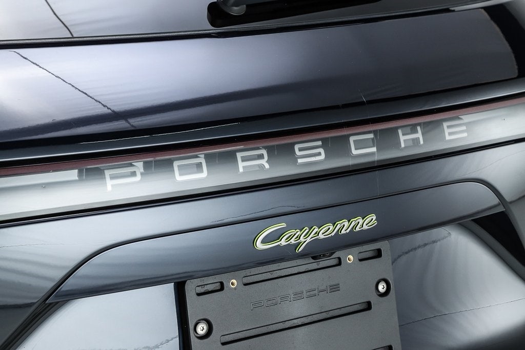 2023 Porsche Cayenne E-Hybrid Platinum Edition