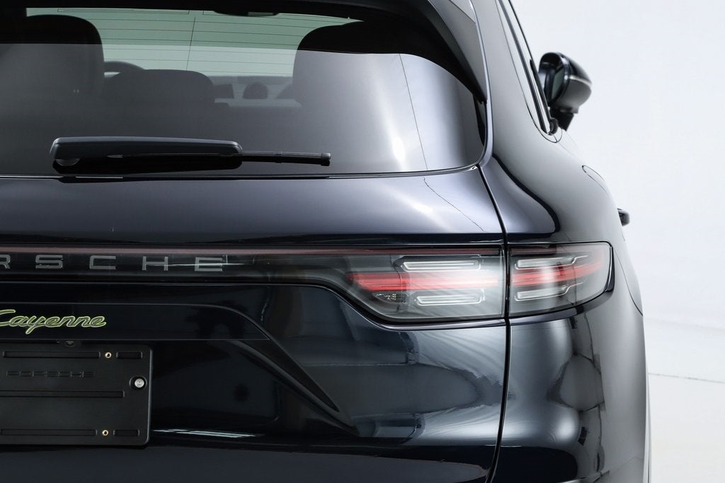 2023 Porsche Cayenne E-Hybrid Platinum Edition