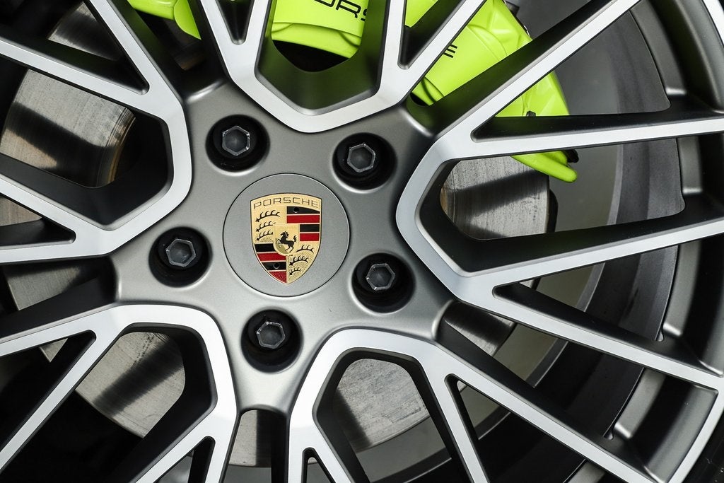 2023 Porsche Cayenne E-Hybrid Platinum Edition