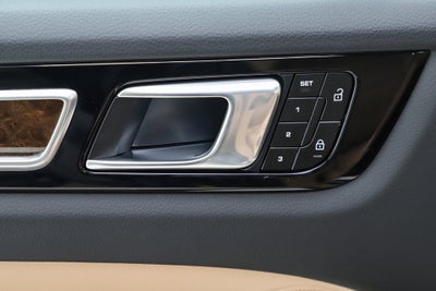 2023 Porsche Cayenne E-Hybrid Platinum Edition