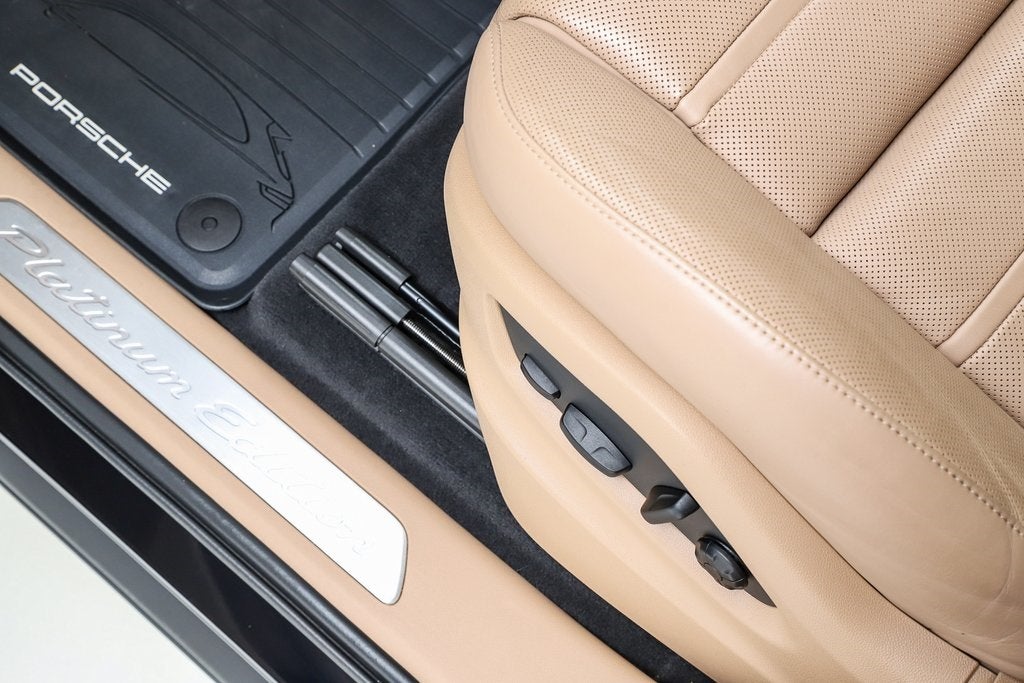 2023 Porsche Cayenne E-Hybrid Platinum Edition