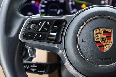 2023 Porsche Cayenne E-Hybrid Platinum Edition