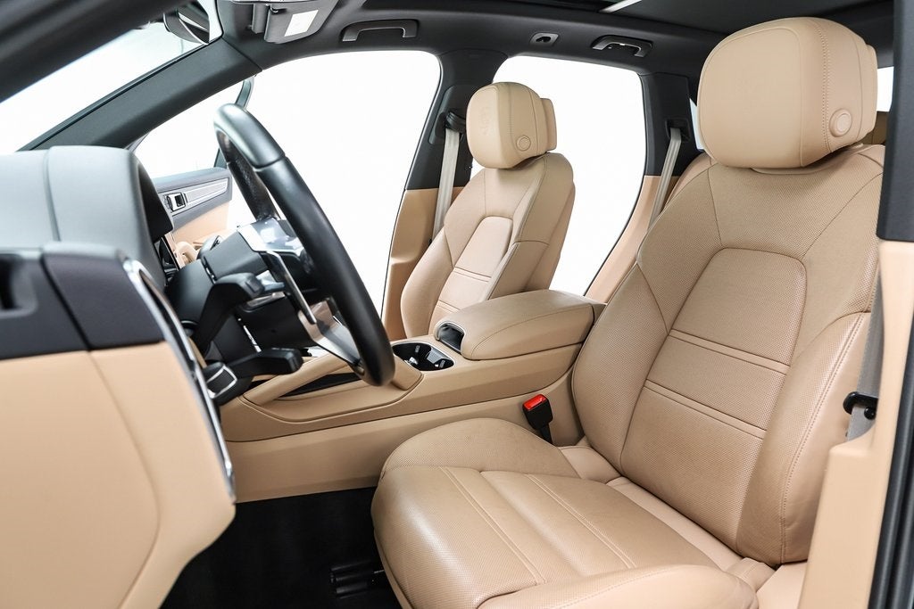 2023 Porsche Cayenne E-Hybrid Platinum Edition