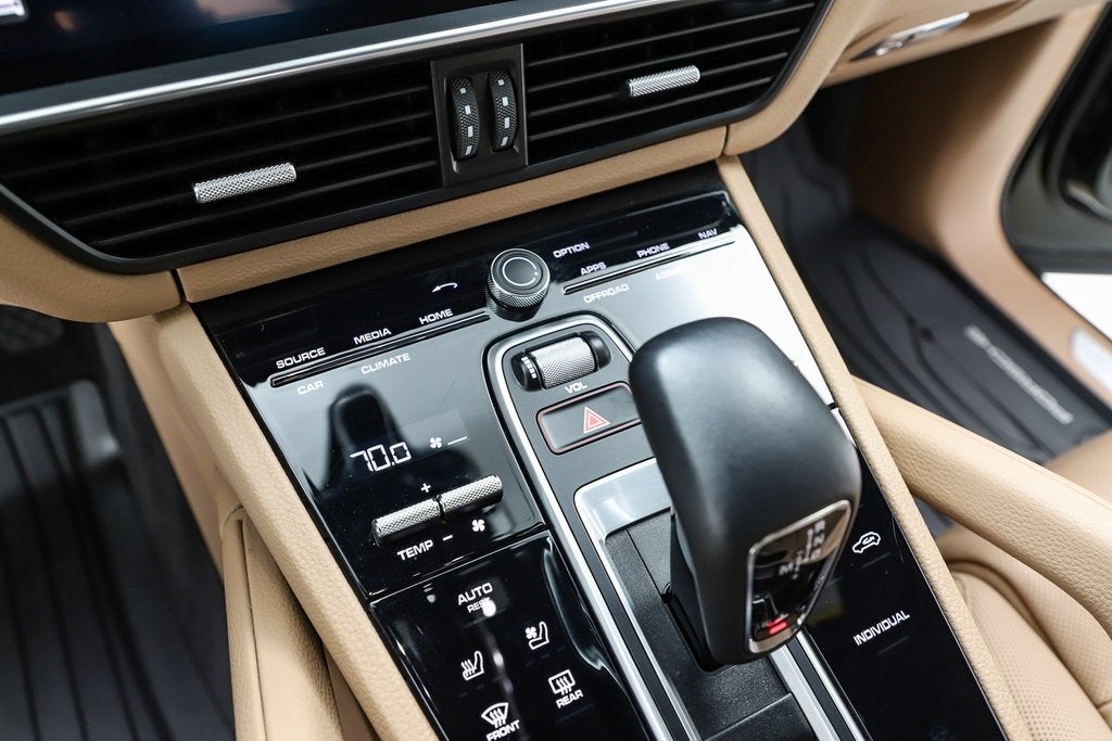 2023 Porsche Cayenne E-Hybrid Platinum Edition