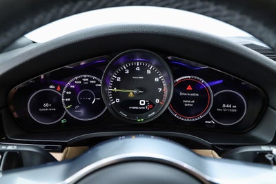 2023 Porsche Cayenne E-Hybrid Platinum Edition