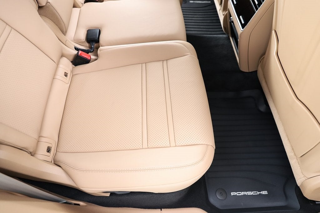 2023 Porsche Cayenne E-Hybrid Platinum Edition