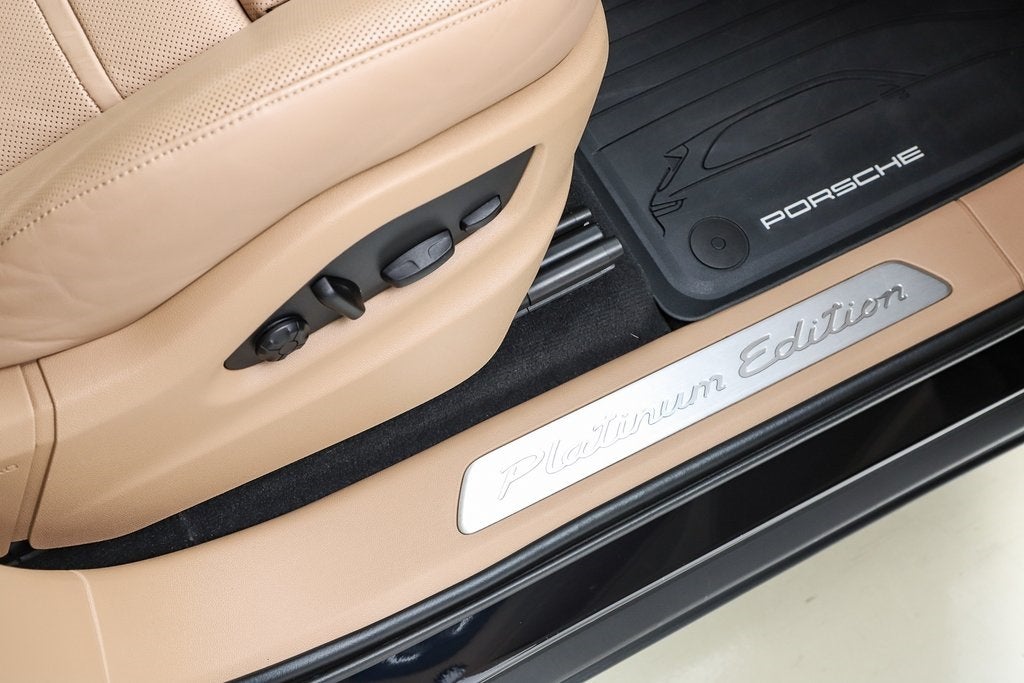 2023 Porsche Cayenne E-Hybrid Platinum Edition