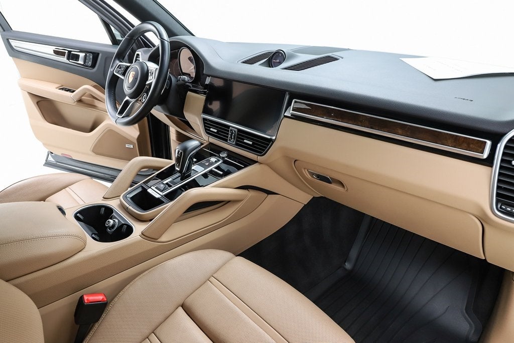 2023 Porsche Cayenne E-Hybrid Platinum Edition