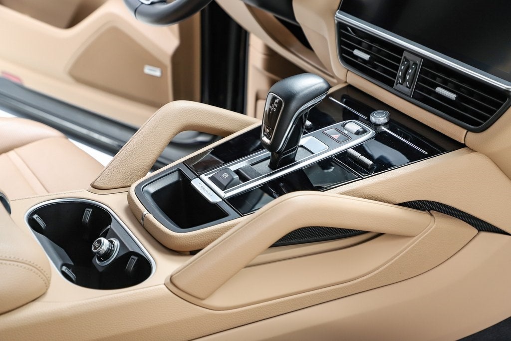 2023 Porsche Cayenne E-Hybrid Platinum Edition