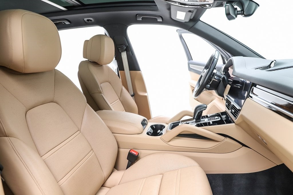 2023 Porsche Cayenne E-Hybrid Platinum Edition