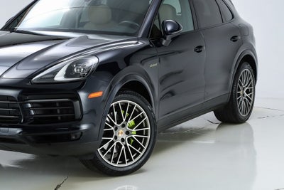 2023 Porsche Cayenne E-Hybrid Platinum Edition