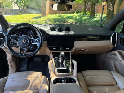 2019 Porsche Cayenne E-Hybrid Base