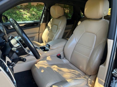 2019 Porsche Cayenne E-Hybrid Base