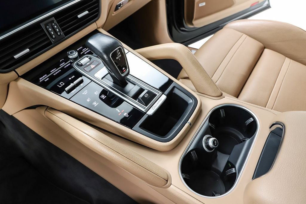 2019 Porsche Cayenne E-Hybrid Base