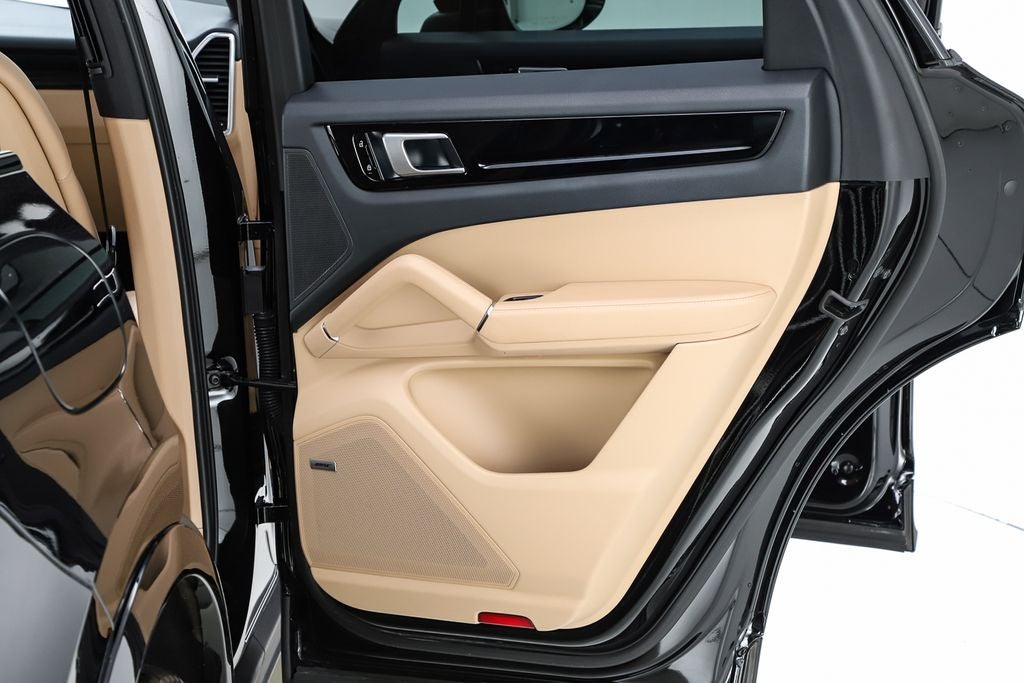 2019 Porsche Cayenne E-Hybrid Base