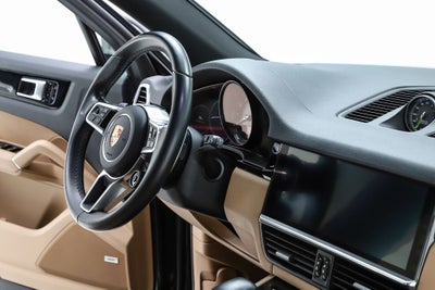 2019 Porsche Cayenne E-Hybrid Base