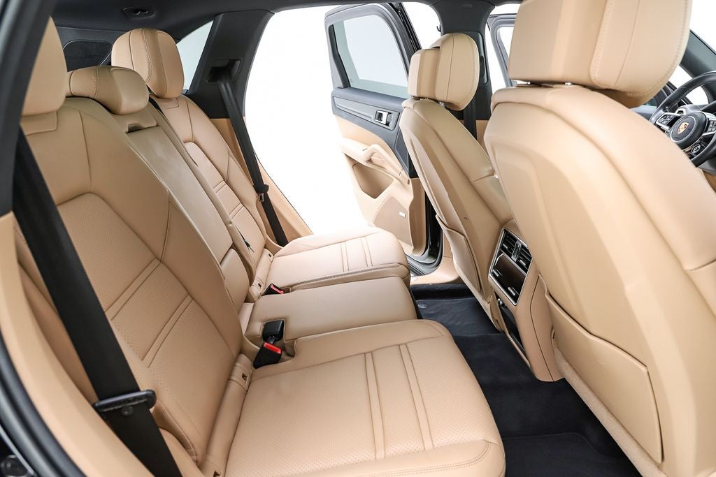 2019 Porsche Cayenne E-Hybrid Base