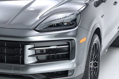 2026 Porsche Cayenne E-Hybrid Base