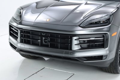 2026 Porsche Cayenne E-Hybrid Base