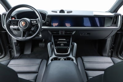 2026 Porsche Cayenne E-Hybrid Base