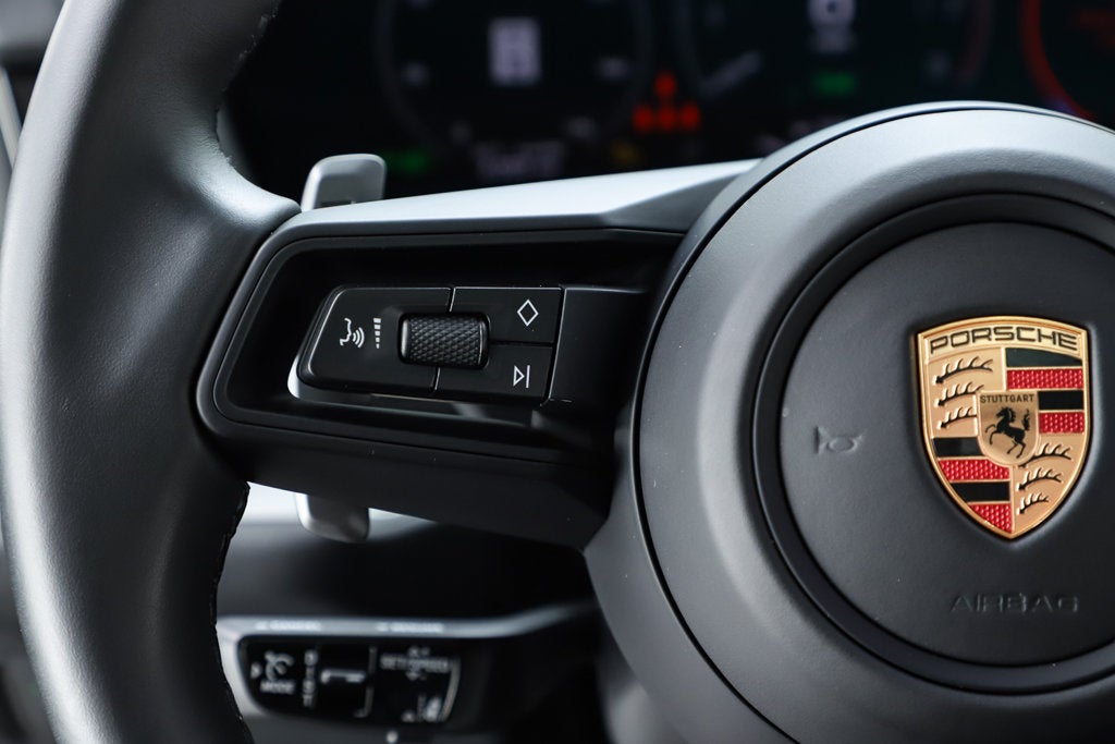 2026 Porsche Cayenne E-Hybrid Base