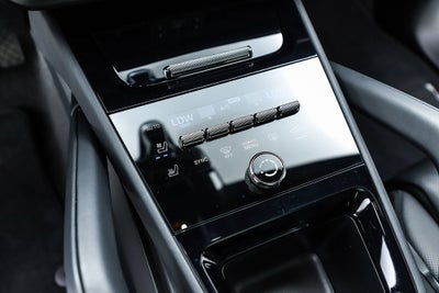 2026 Porsche Cayenne E-Hybrid Base