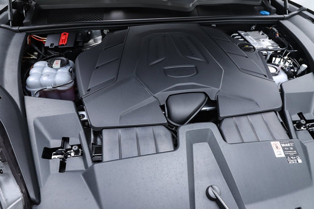 2026 Porsche Cayenne E-Hybrid Base