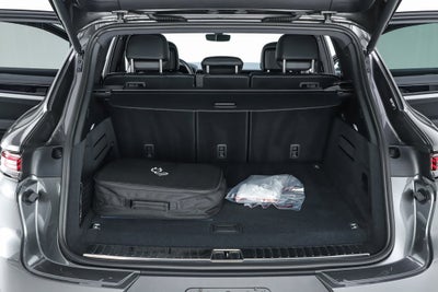 2026 Porsche Cayenne E-Hybrid Base
