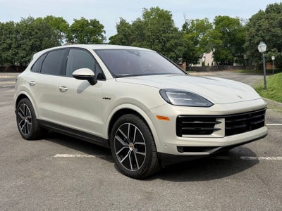 2026 Porsche Cayenne E-Hybrid Base