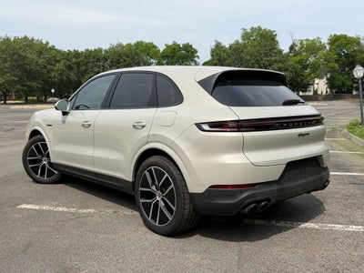 2026 Porsche Cayenne E-Hybrid Base
