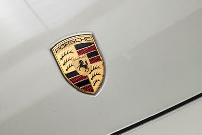 2026 Porsche Cayenne E-Hybrid Base