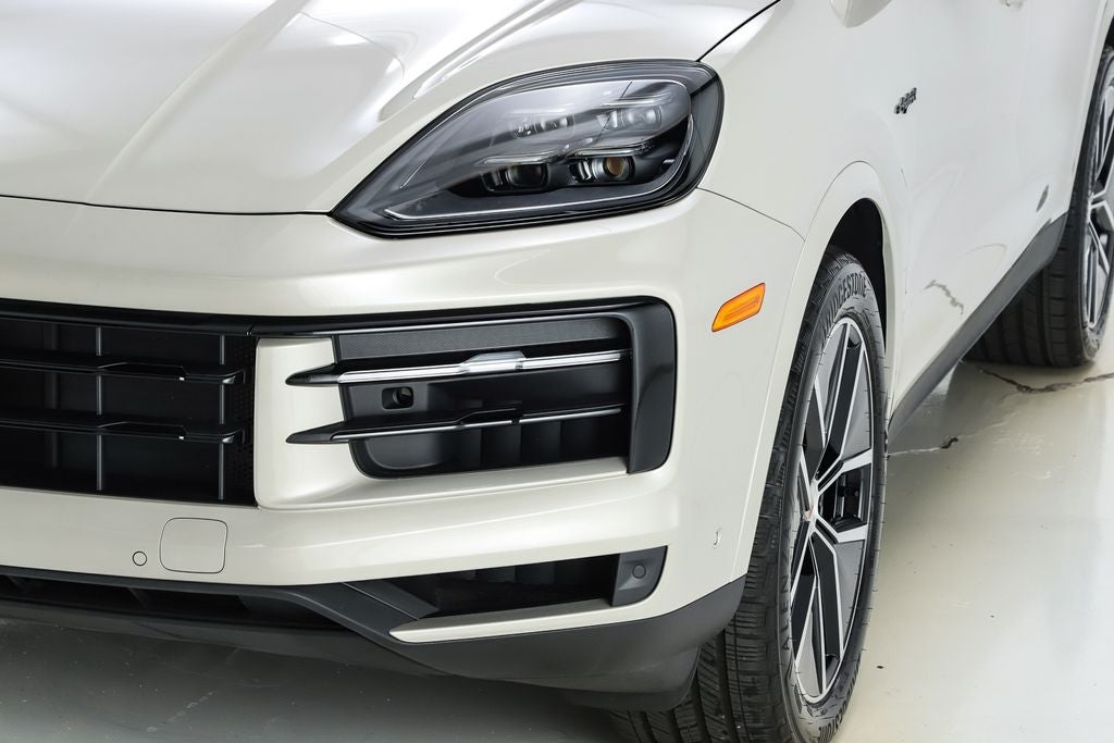 2026 Porsche Cayenne E-Hybrid Base
