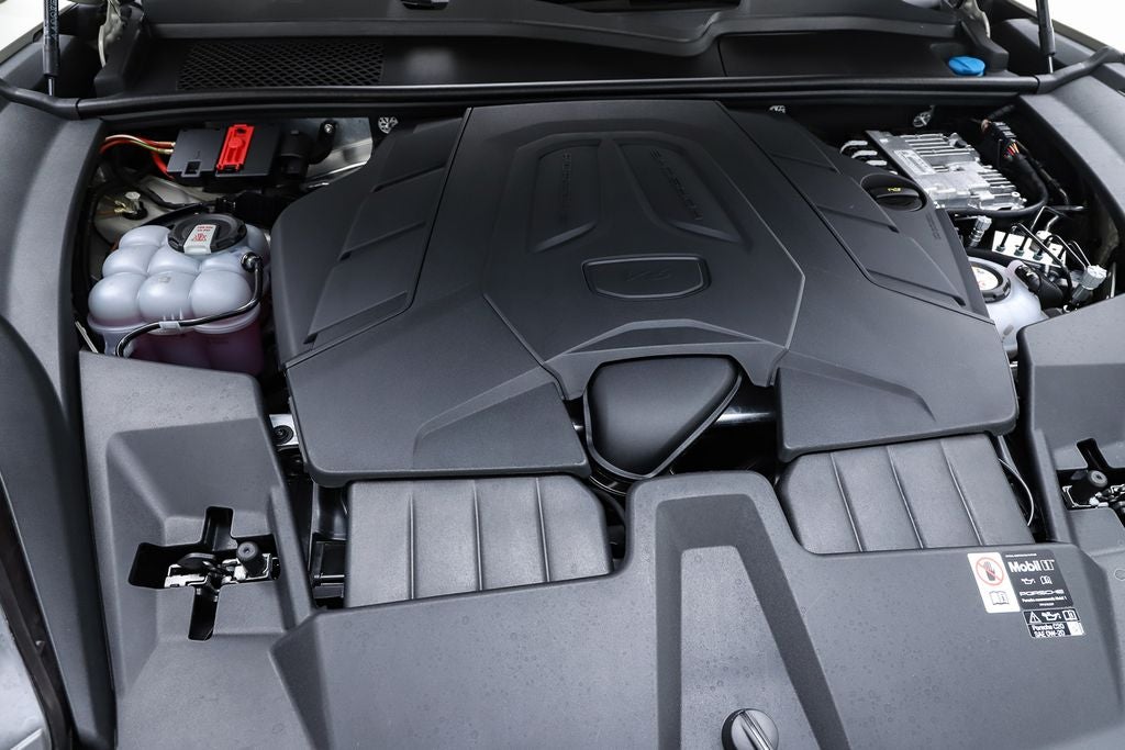 2026 Porsche Cayenne E-Hybrid Base