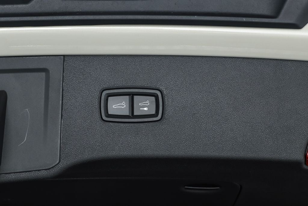 2026 Porsche Cayenne E-Hybrid Base